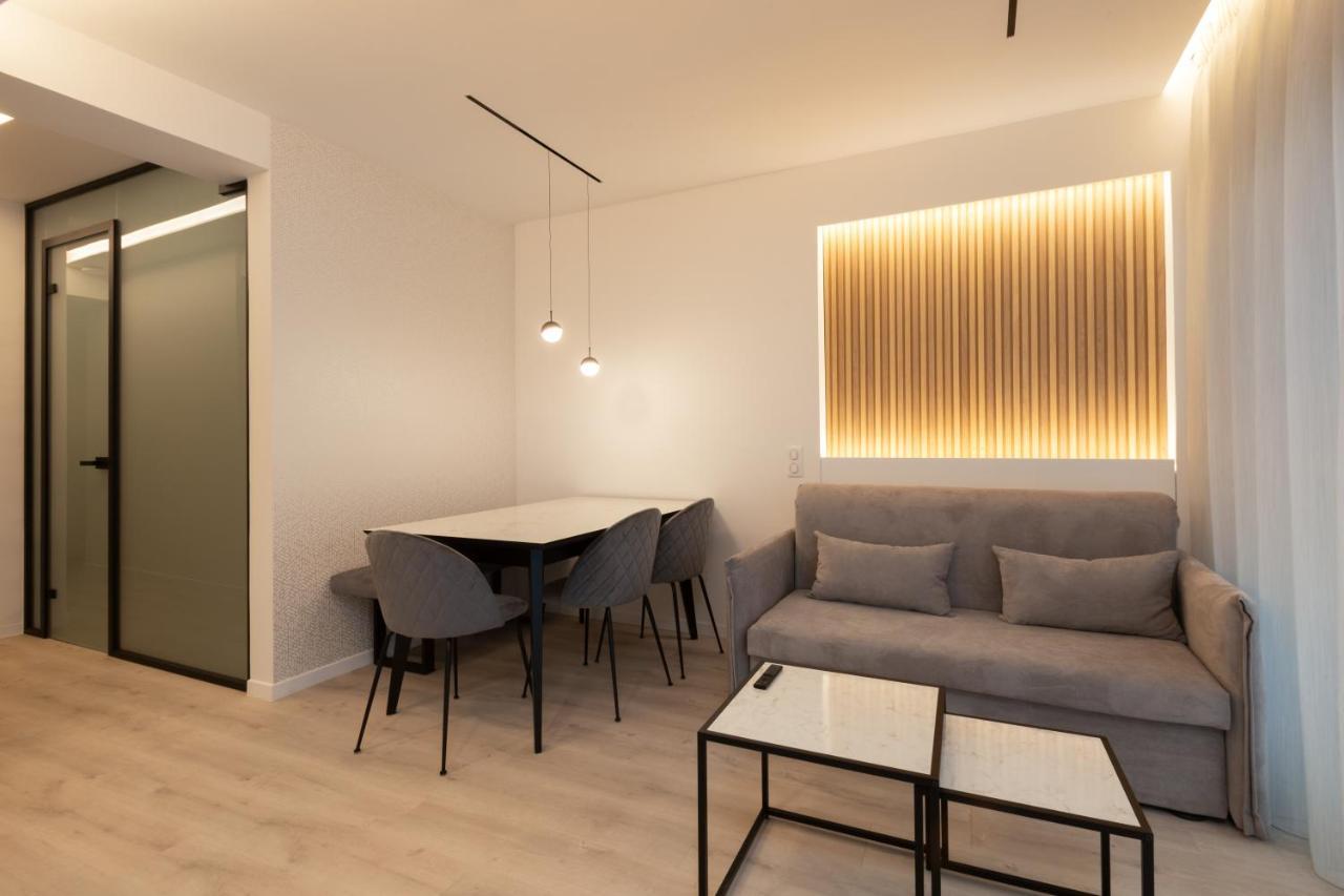 Lux&Easy Athens Metro Suites Bagian luar foto