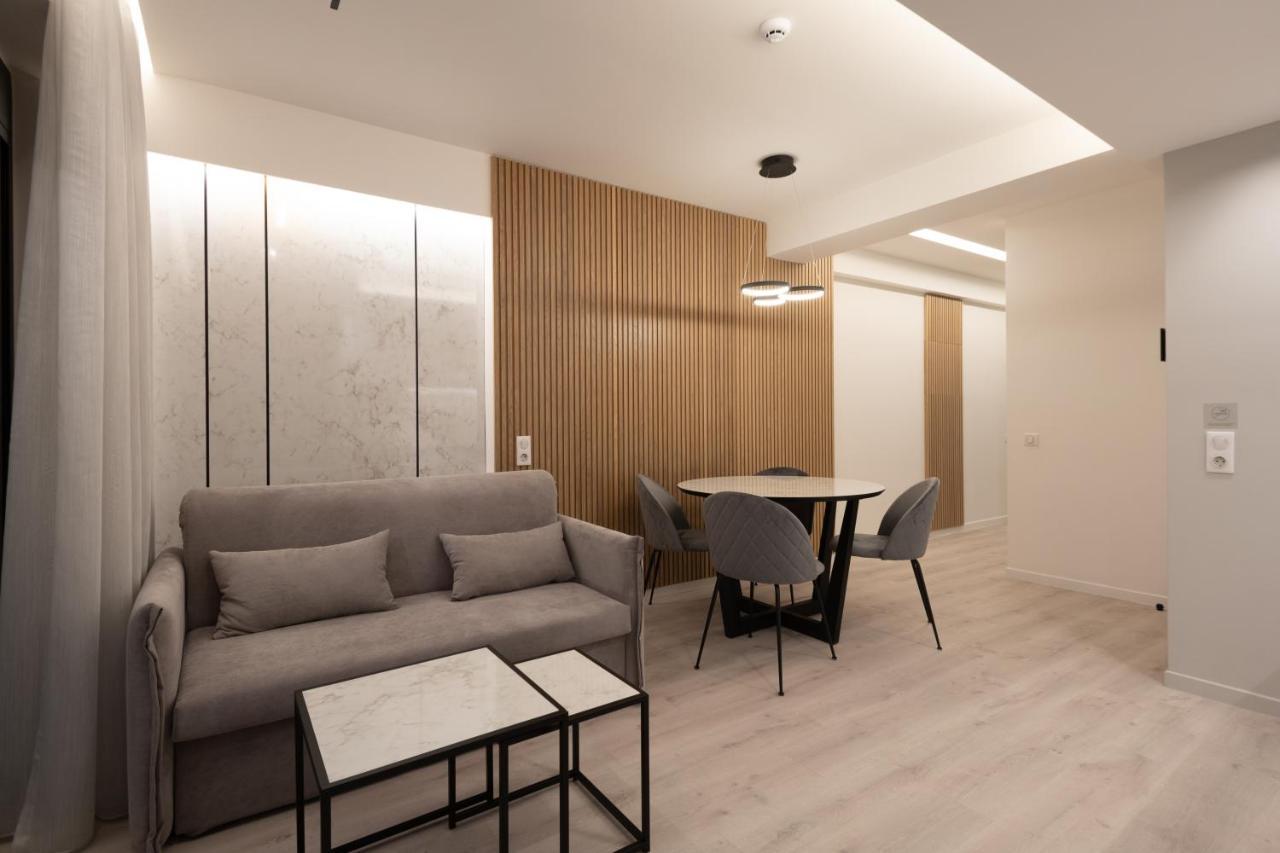 Lux&Easy Athens Metro Suites Bagian luar foto